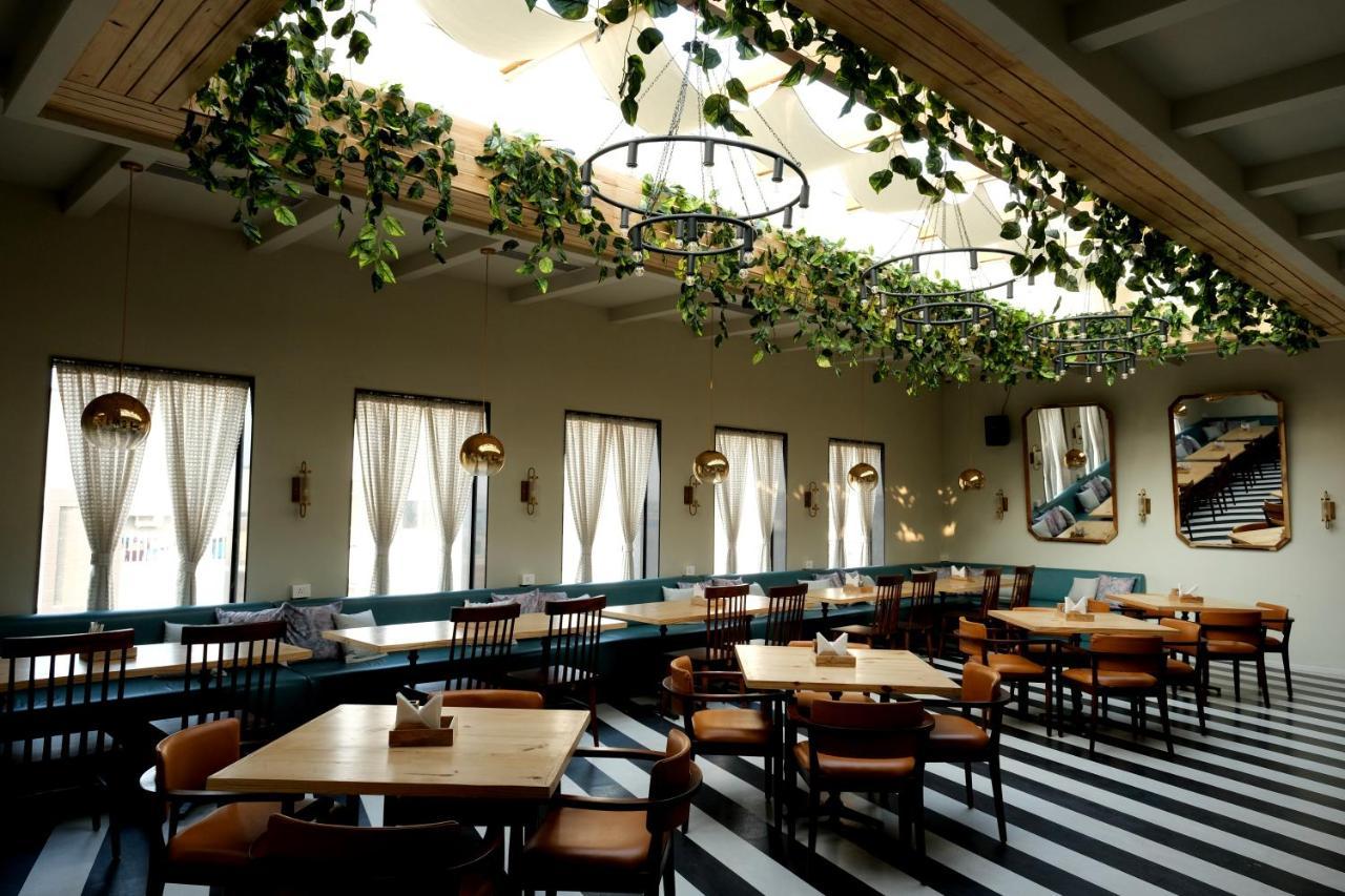 The Wallflower Hotel Kota  Exterior photo